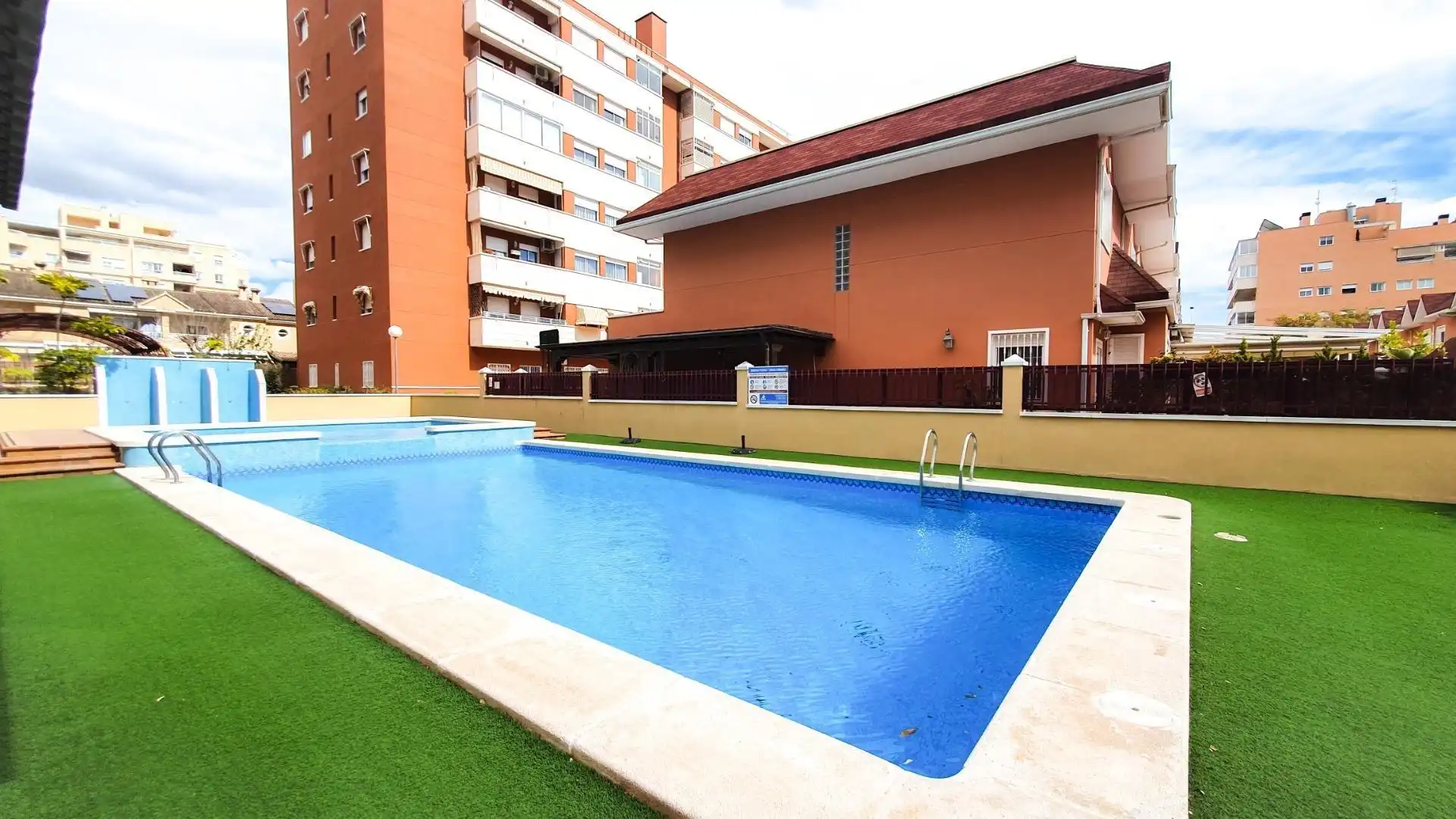 Bungalow con terraza en venta en Elche ciudad, imagen 5