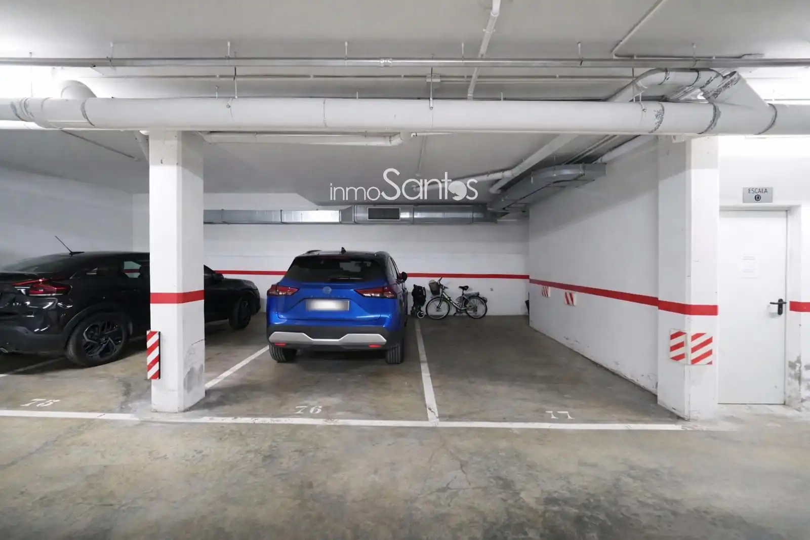 Parking de Dúplex en venta en Roses con Terraza