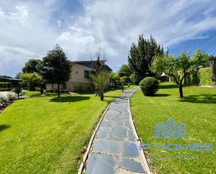Jardí de Casa o xalet en venda en San Román de los Montes amb Aire condicionat, Calefacció i Jardí privat