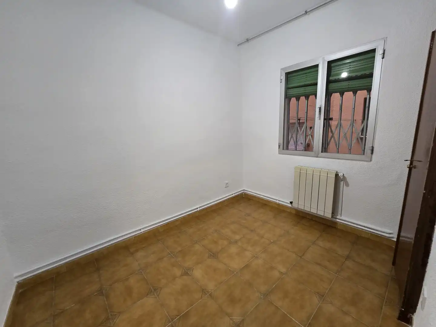 Flat for rent in Calle Risco de Peloche, Numancia