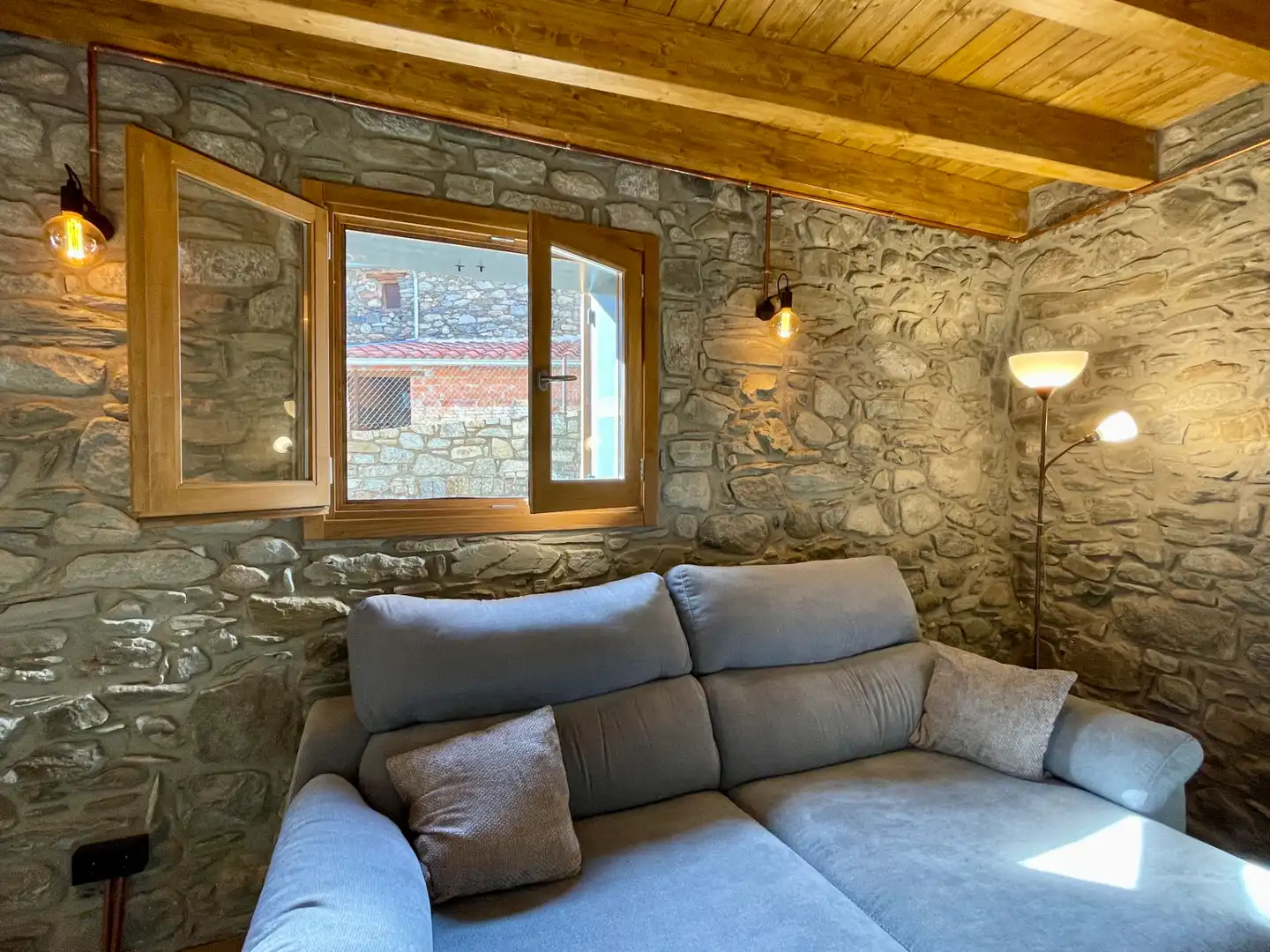 Sala de estar de Finca rústica en venta en Setcases con Calefacción, Parquet y Trastero