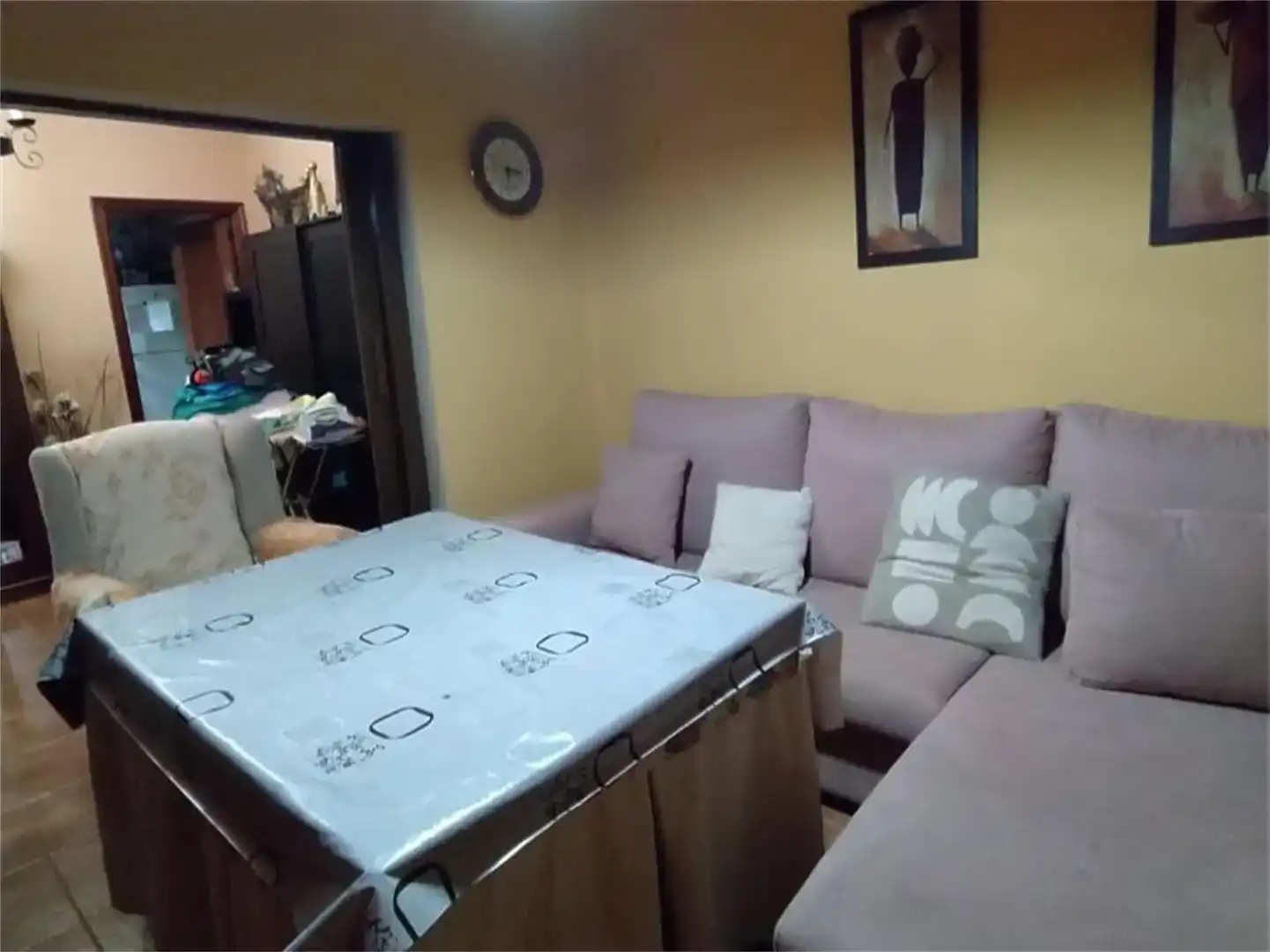 Sala d'estar de Casa adosada en venda en Minas de Riotinto amb Aire condicionat i Moblat