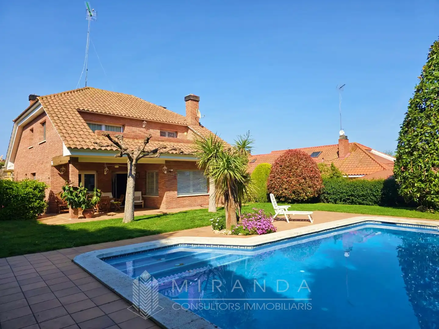 Jardí de Casa o xalet en venda en Canovelles amb Calefacció, Jardí privat i Terrassa