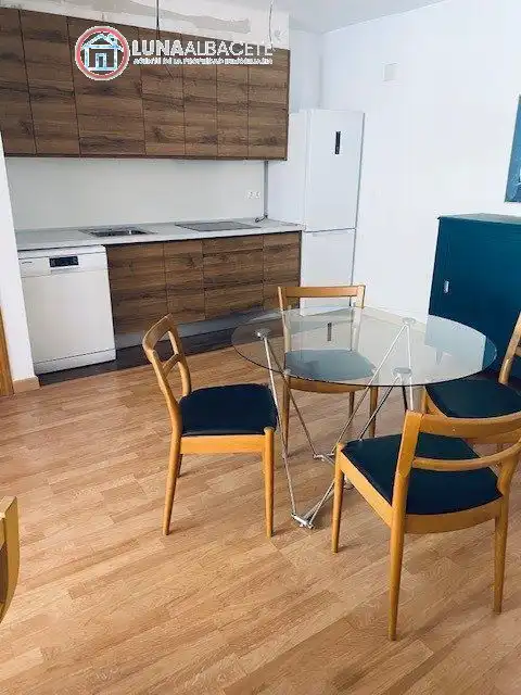 Cocina de Apartamento de alquiler en Albacete con Calefacción y Trastero