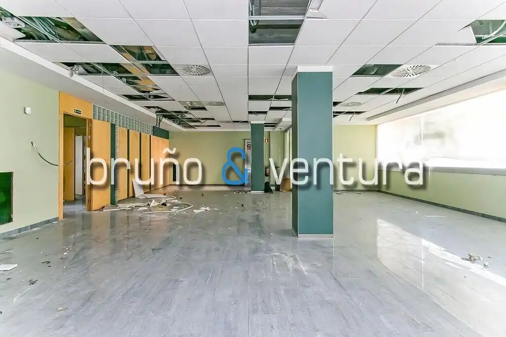 Local comercial en venda a Centre Vila, imagen 16