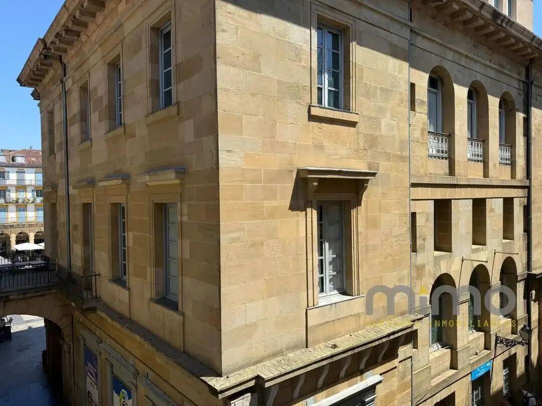 Vista exterior de Piso en venta en Donostia - San Sebastián  con Calefacción, Trastero y Balcón