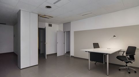 Solvia Inmobiliaria  Locales Manlleu, imatge 2