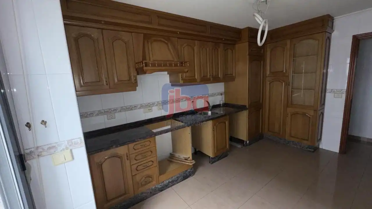 Cocina de Piso en venta en Xinzo de Limia con Calefacción, Trastero y Balcón