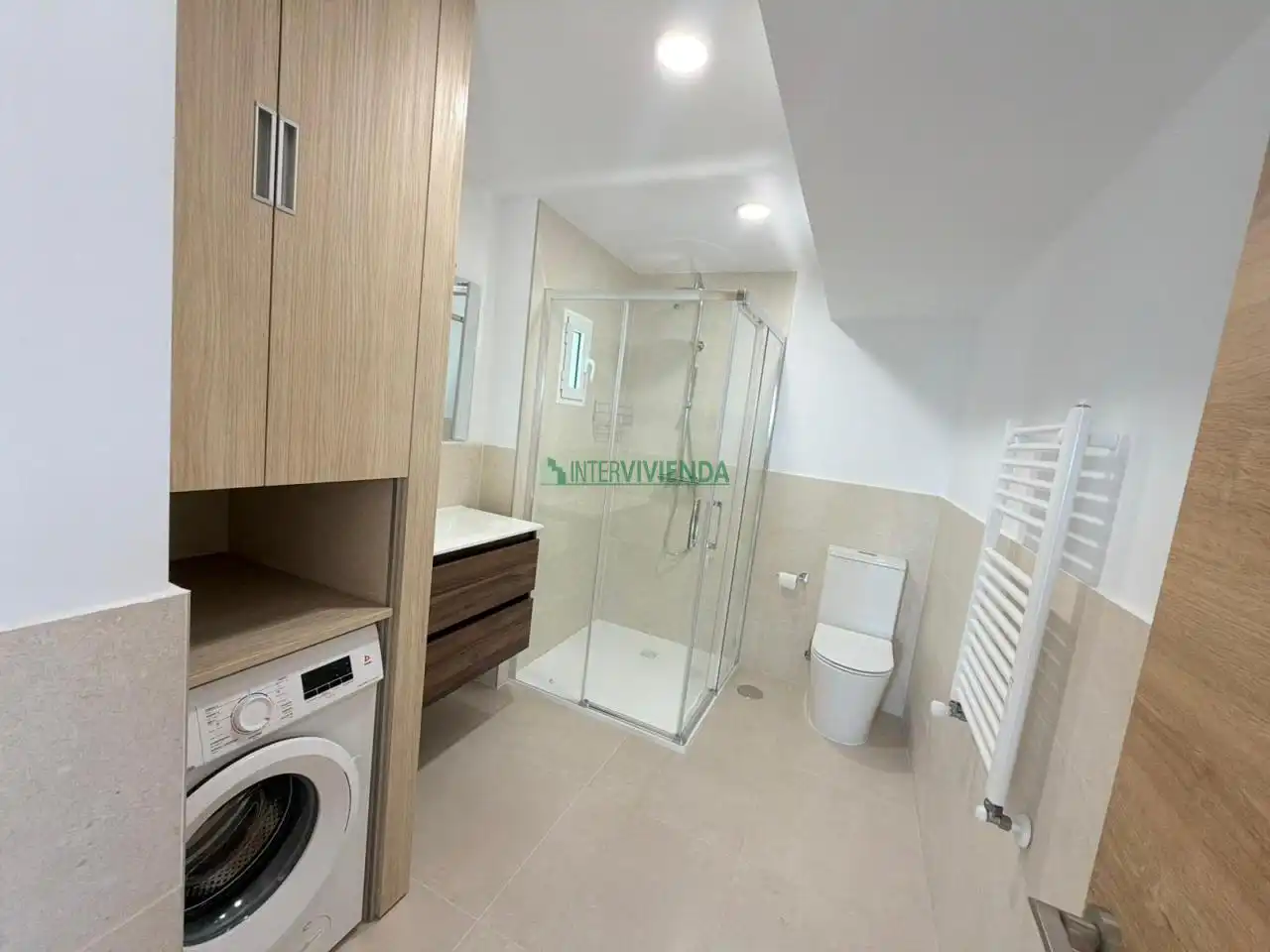 Bathroom of Flat for sale in Vigo   with Heating and Storage room