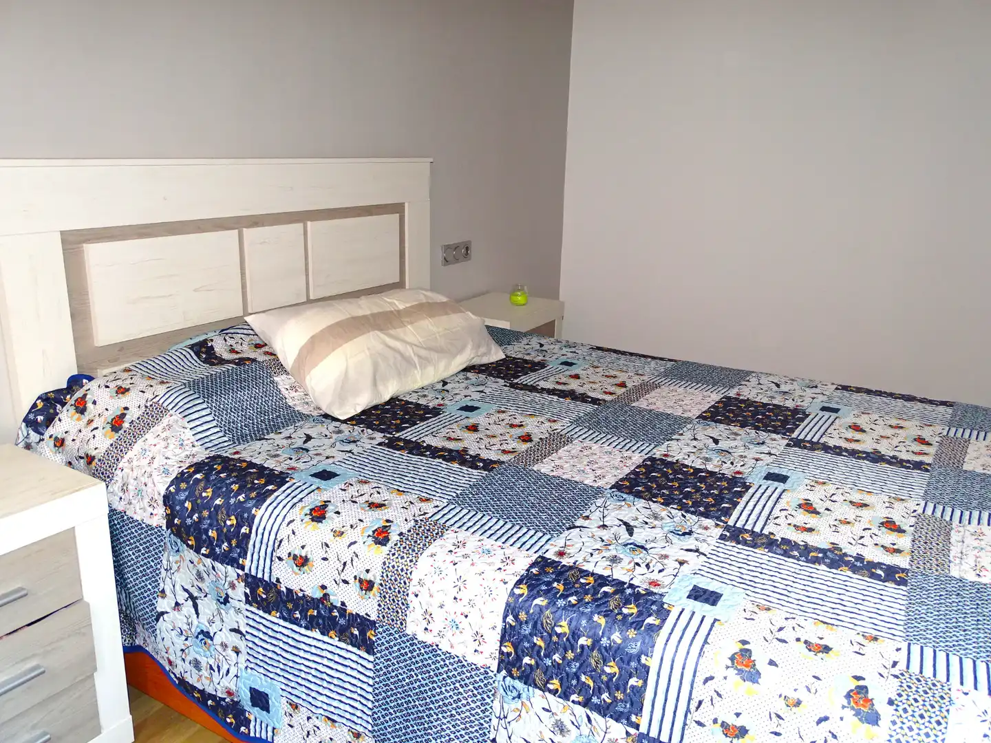 Bedroom of Flat for sale in Rincón de la Victoria  with Air Conditioner, Parquet flooring and Terrace