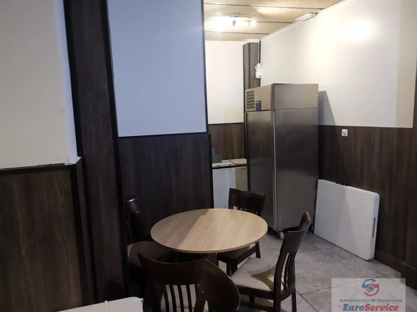 Cocina de Local en venta en Valencia con Aire acondicionado y Amueblado