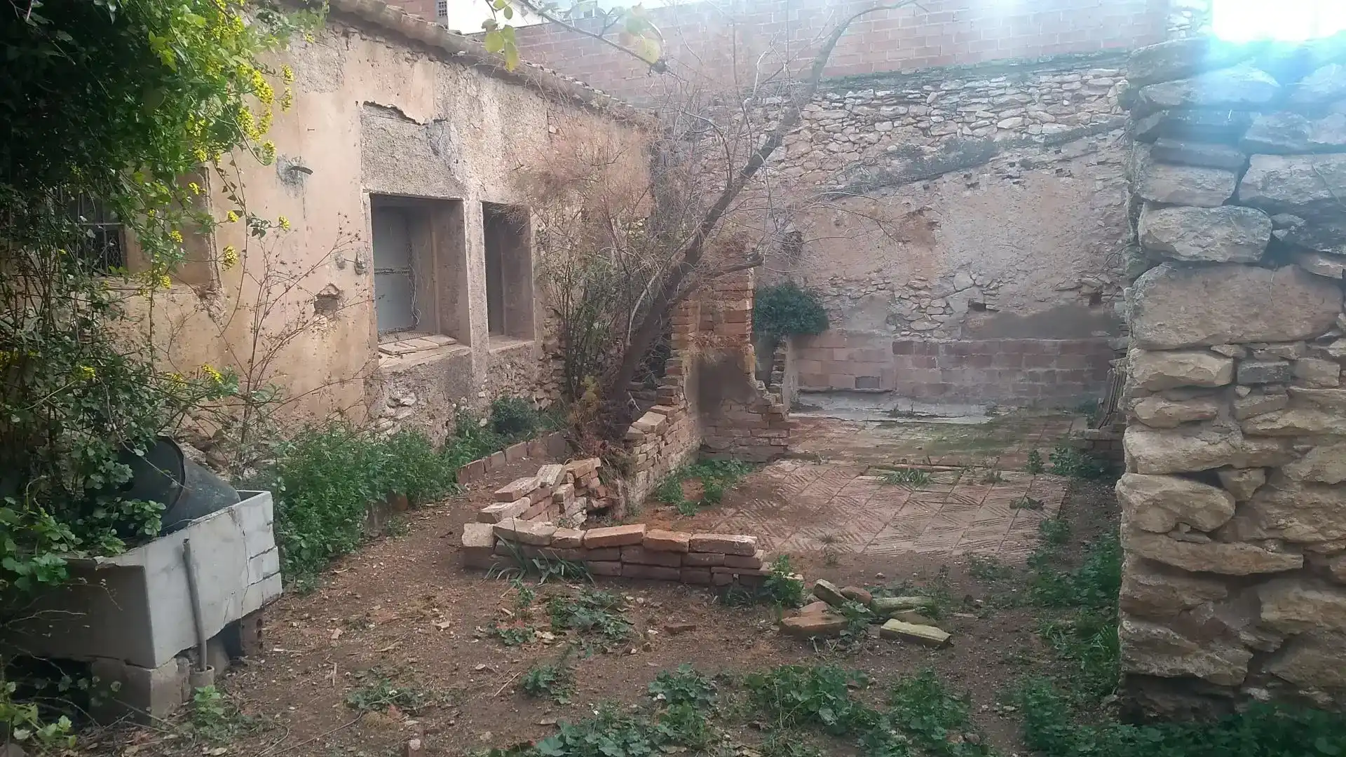 Garage for sale in Alió