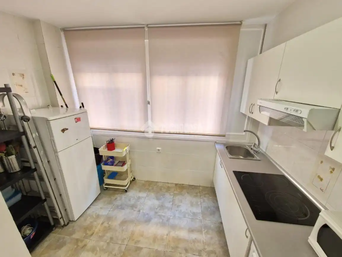 Cuina de Pis de lloguer en Getafe amb Aire condicionat i Calefacció
