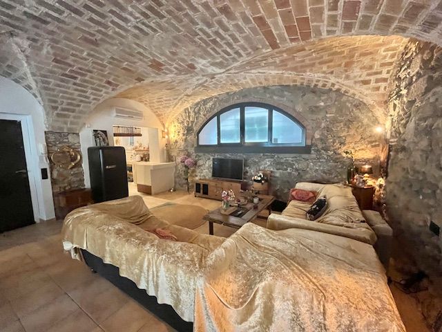 Living room of Flat for sale in Palau-saverdera  with Air Conditioner, Terrace and Oven