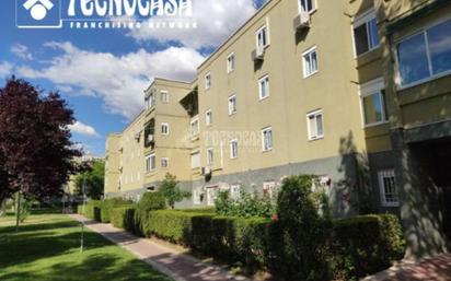 Exterior view of Flat for sale in Mejorada del Campo  with Heating and Terrace
