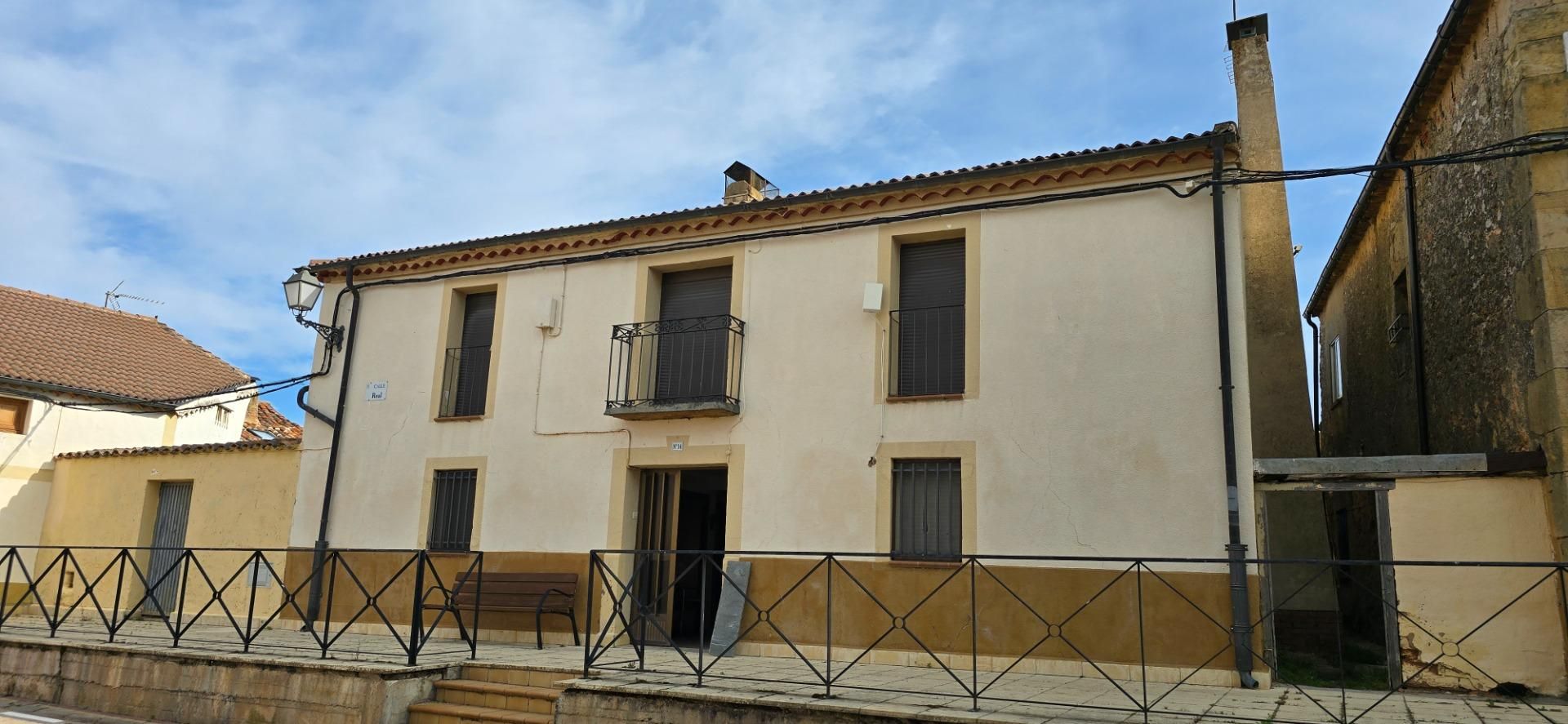 Außenansicht von Country house zum verkauf in Los Rábanos   mit Heizung und Privatgarten