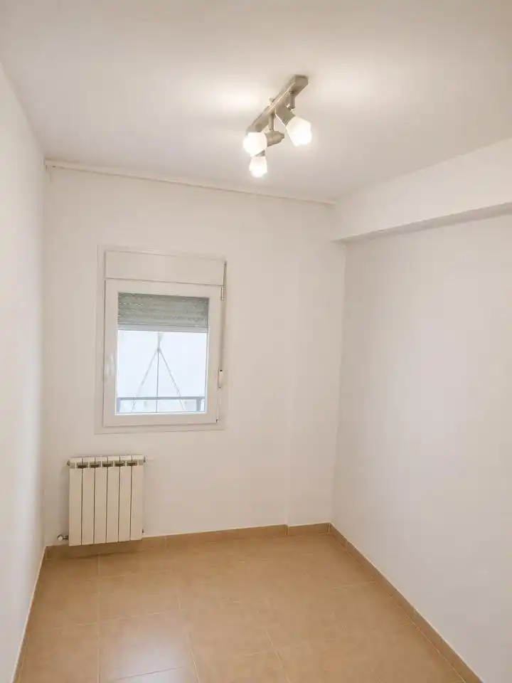 Habitación de Piso en venta en Madrid con Aire acondicionado y Calefacción