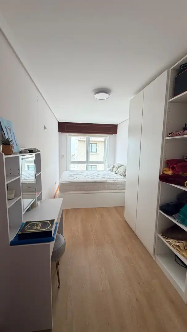 Bedroom of Flat for sale in Mugardos  with Heating, Terrace and Furnished