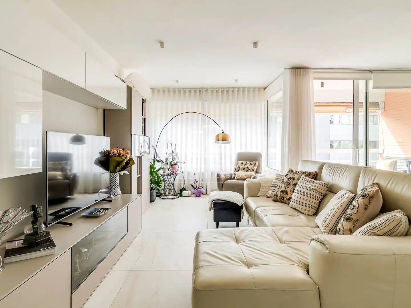 Living room of Flat for sale in  Barcelona Capital  with Air Conditioner and Heating