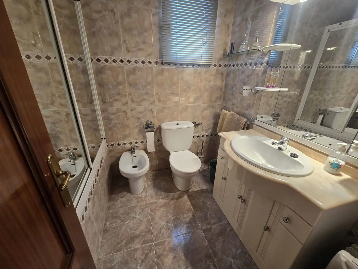 Bathroom of Apartments for sale in Sax  with Storage room