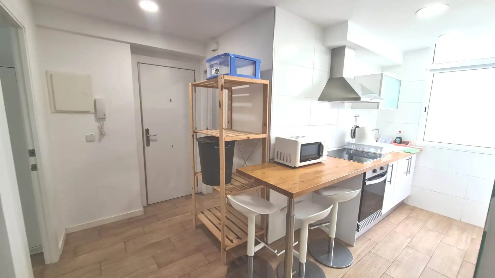 Küche von Wohnung zur Miete in Valencia mit Klimaanlage, Möbliert und Ofen