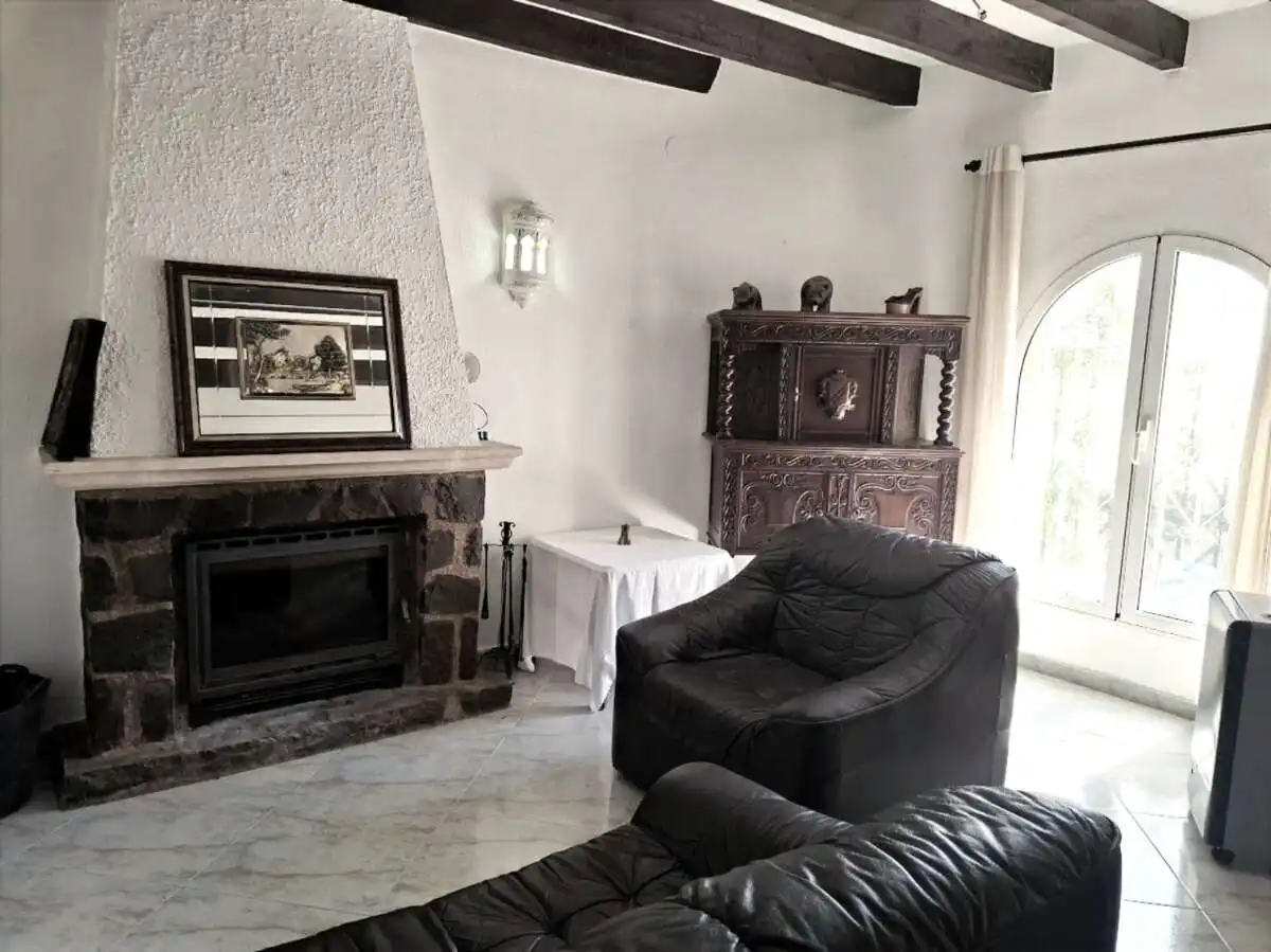 Sala d'estar de Casa o xalet en venda en Benissa amb Calefacció, Jardí privat i Terrassa
