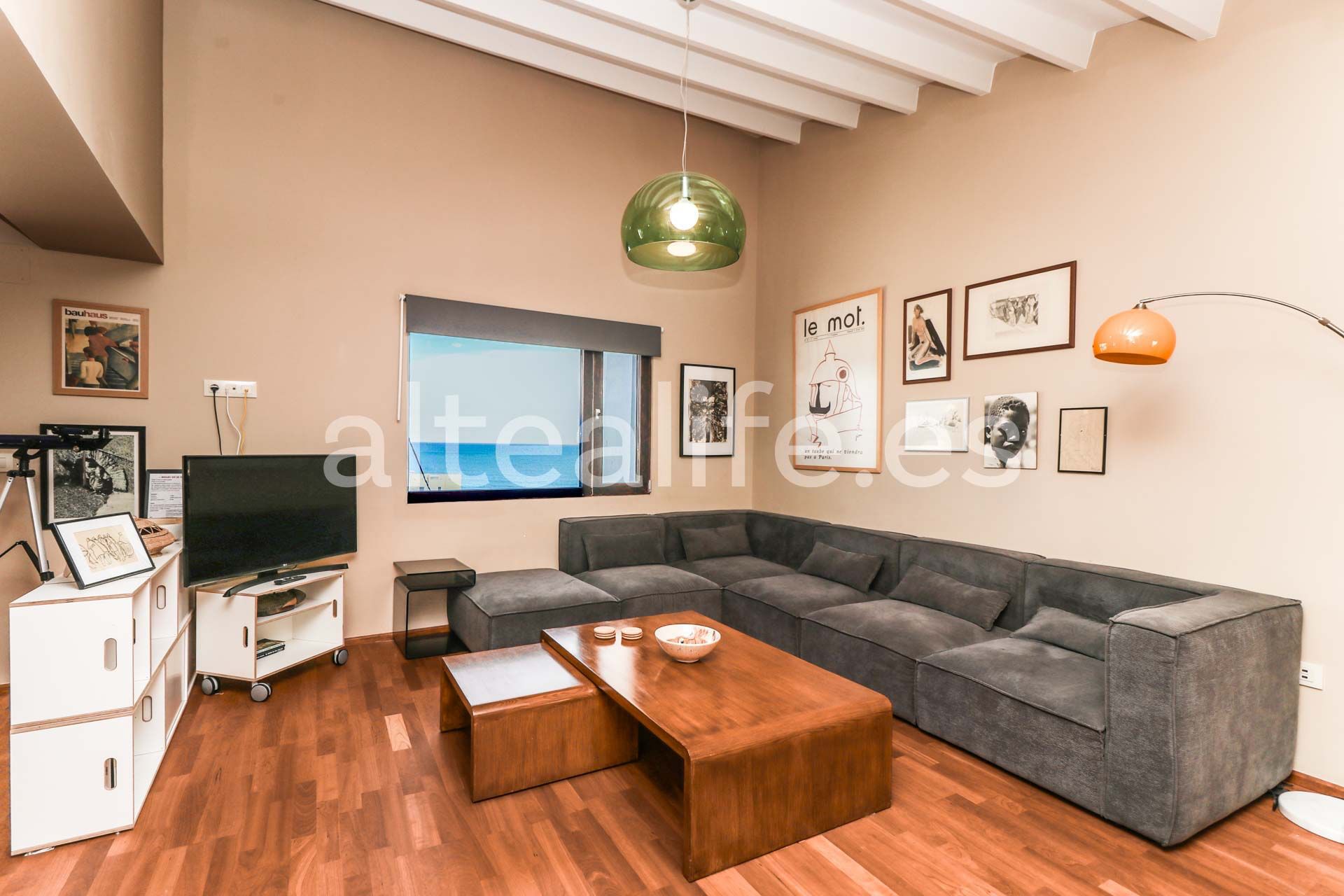 Sala de estar de Casa adosada en venta en Altea con Aire acondicionado, Parquet y Balcón