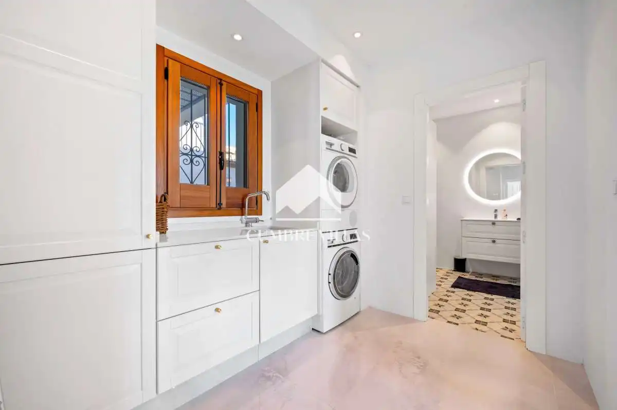 Bathroom of Houses for sale in Almuñécar  with Private garden, Terrace and Storage room