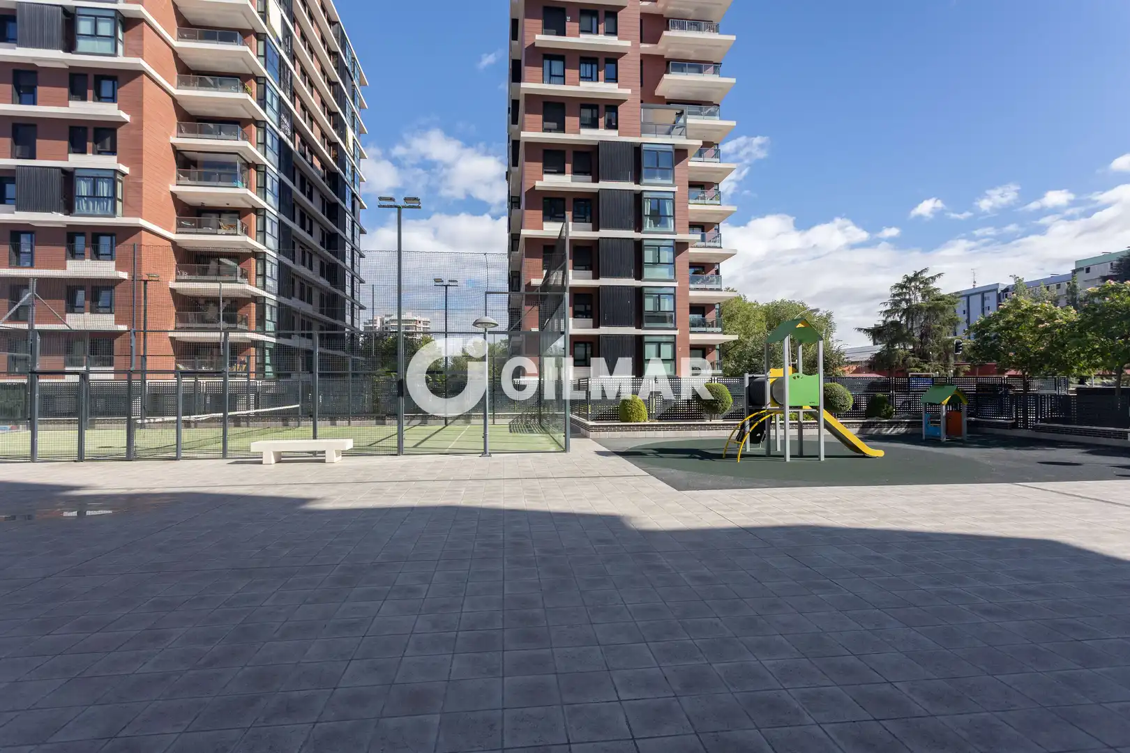 Terraza de Piso en venta en Madrid con Calefacción, Trastero y Piscina