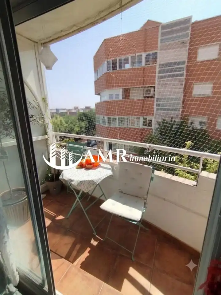 Vista exterior de Pis en venda en Valdemoro amb Aire condicionat, Calefacció i Terrassa