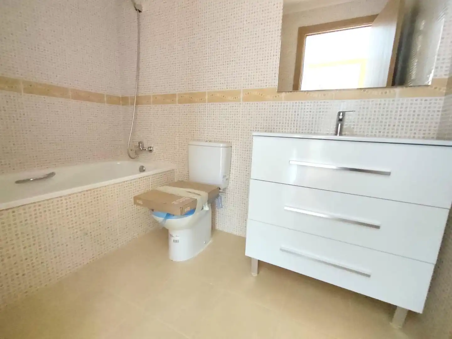 Baño de Dúplex en venta en Villamediana de Iregua con Terraza y Trastero