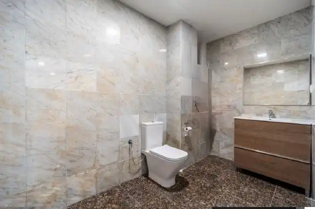 Local comercial en venda a Plaza Hermanos Salom, imagen 11