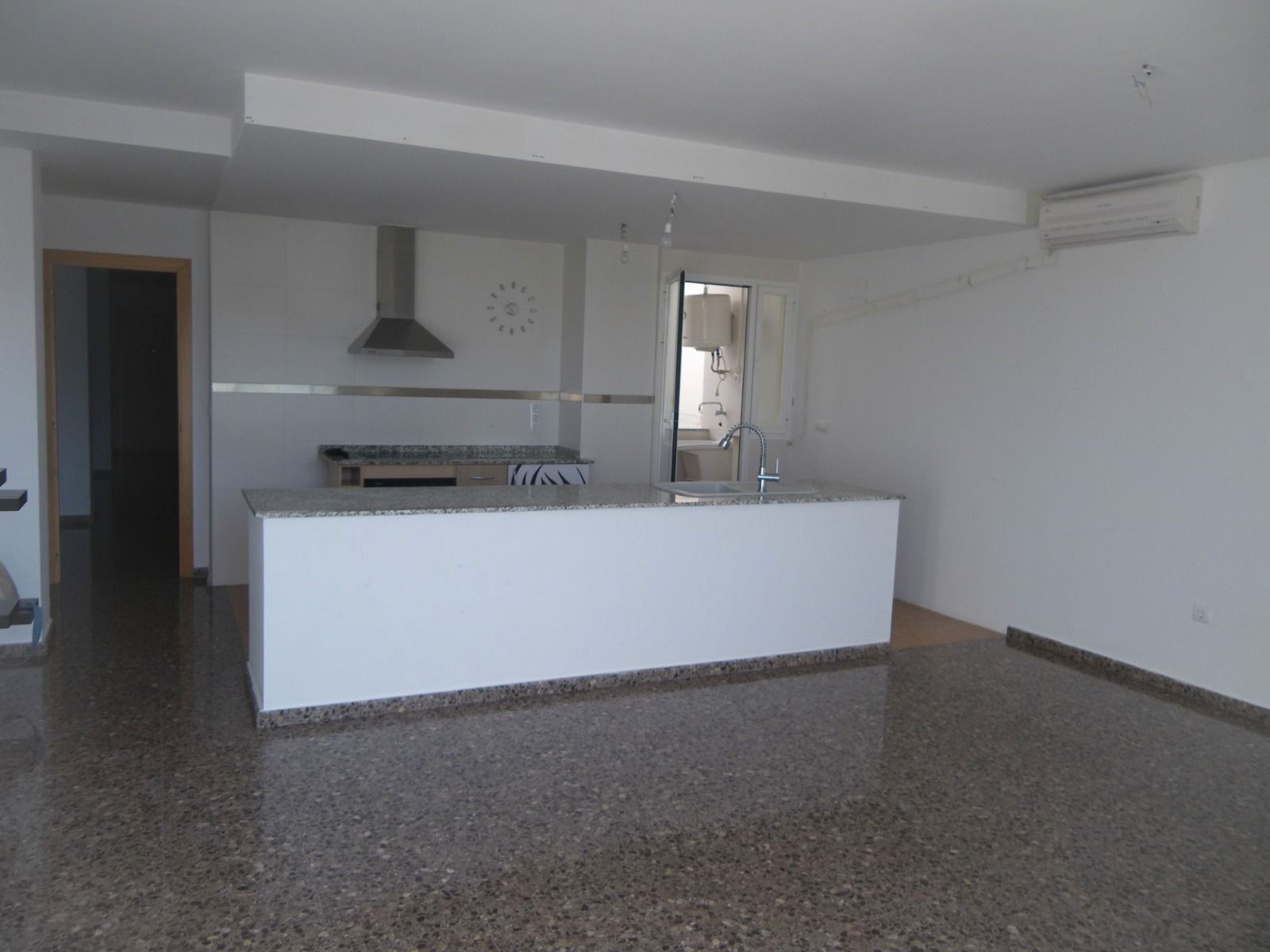 Küche von Wohnung zum verkauf in Vilamarxant mit Klimaanlage, Abstellraum und Möbliert