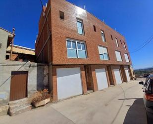 Vista exterior de Casa adosada en venda en Ricla amb Calefacció, Terrassa i Traster