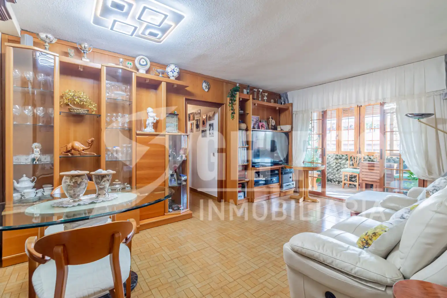 Living room of Flat for sale in Móstoles  with Air Conditioner, Heating and Terrace