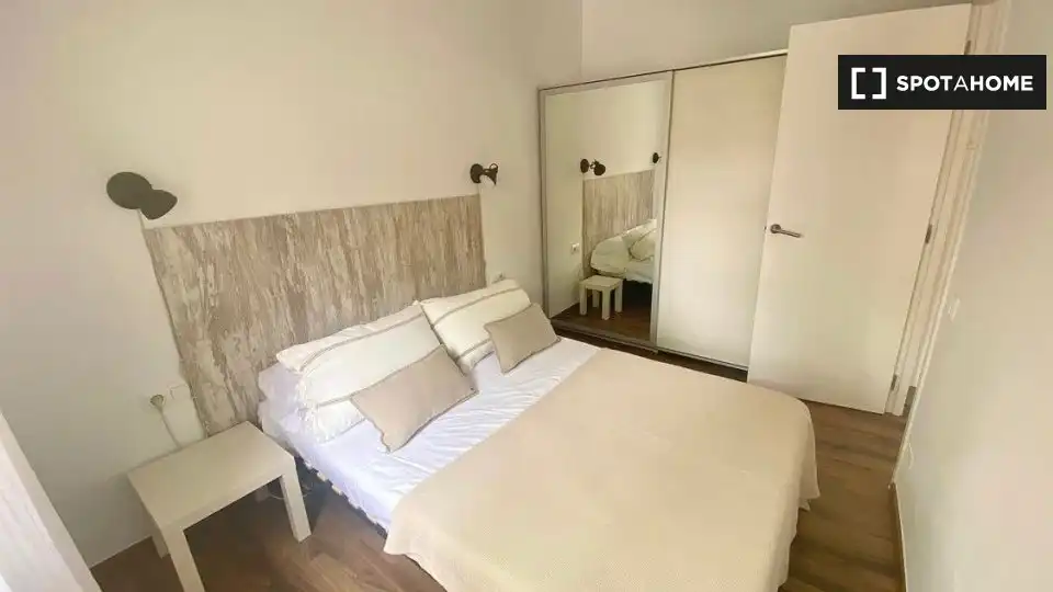 Piso con terraza en alquiler en Ciutat Vella, imagen 6