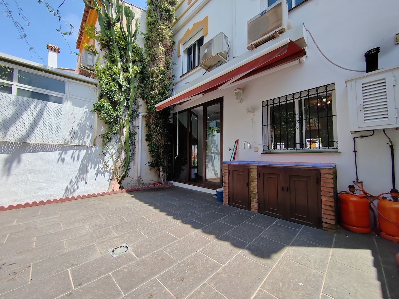 Exterior view of Single-family semi-detached for sale in Vélez-Málaga  with Private garden and Community pool