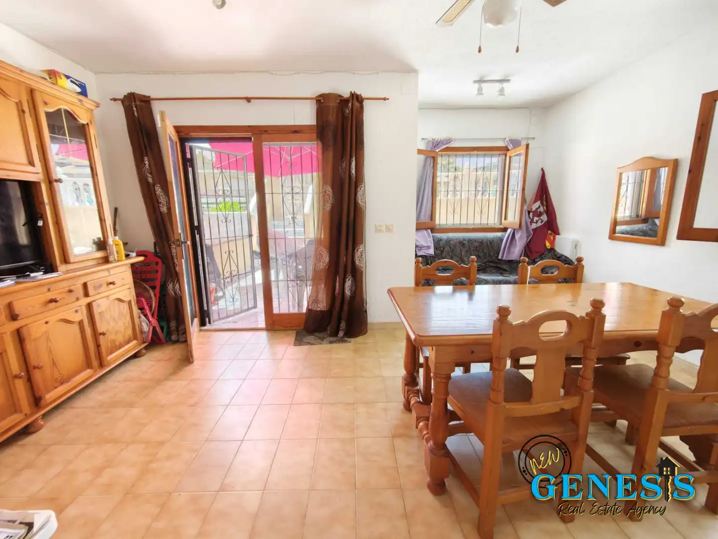 Ground floor for sale in Torrevieja  with Air Conditioner, Private garden and Terrace