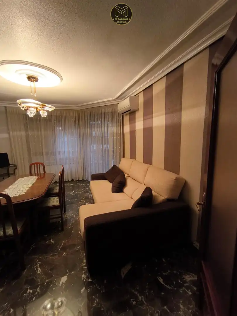 Flat to rent in Hospital