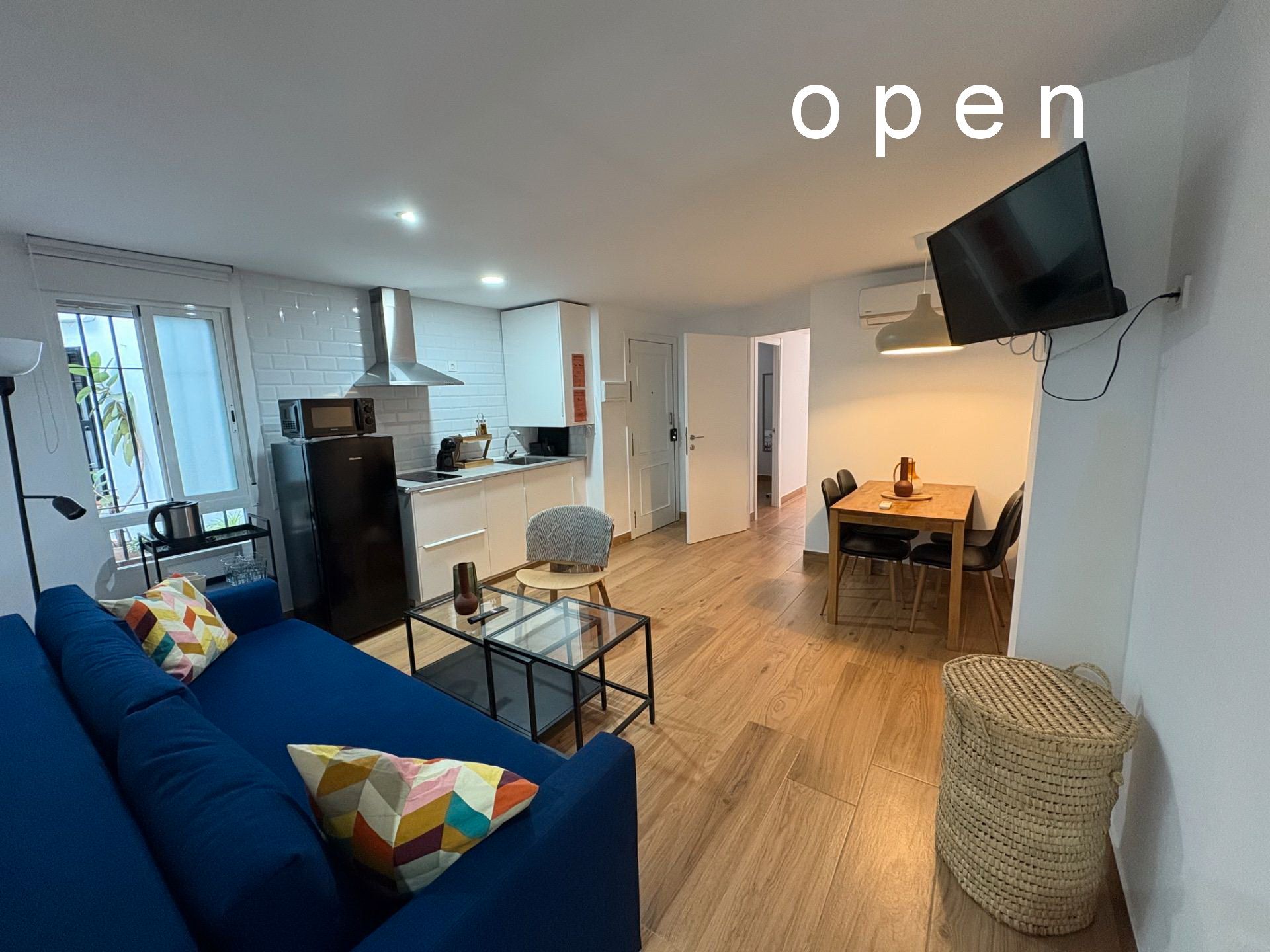 Exterior view of Flat for sale in  Córdoba Capital  with Air Conditioner, Heating and Furnished