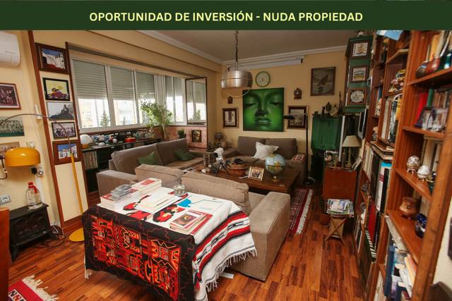 Piso en Venta en Avenida de Kansas City en San Pablo