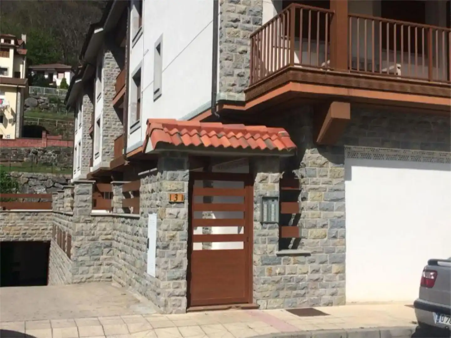 Vista exterior de Pis en venda en Somiedo amb Jardí privat, Parquet i Traster