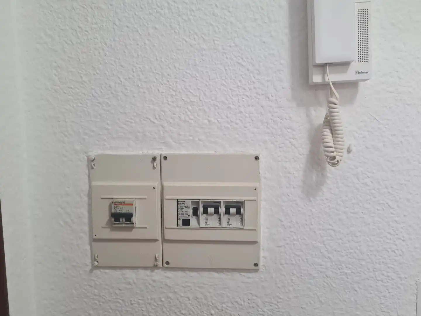 Flat for sale in Sevilla  with Air Conditioner