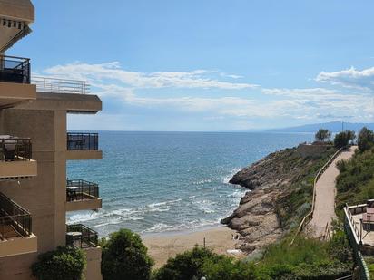 Vista exterior de Apartament en venda en Salou amb Aire condicionat, Calefacció i Jardí privat
