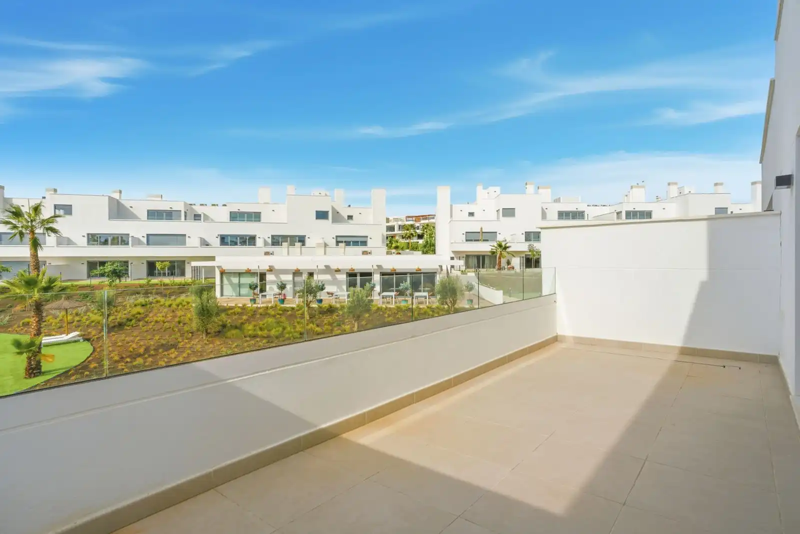 Terrassa de Pis en venda en Estepona amb Aire condicionat, Terrassa i Piscina comunitària