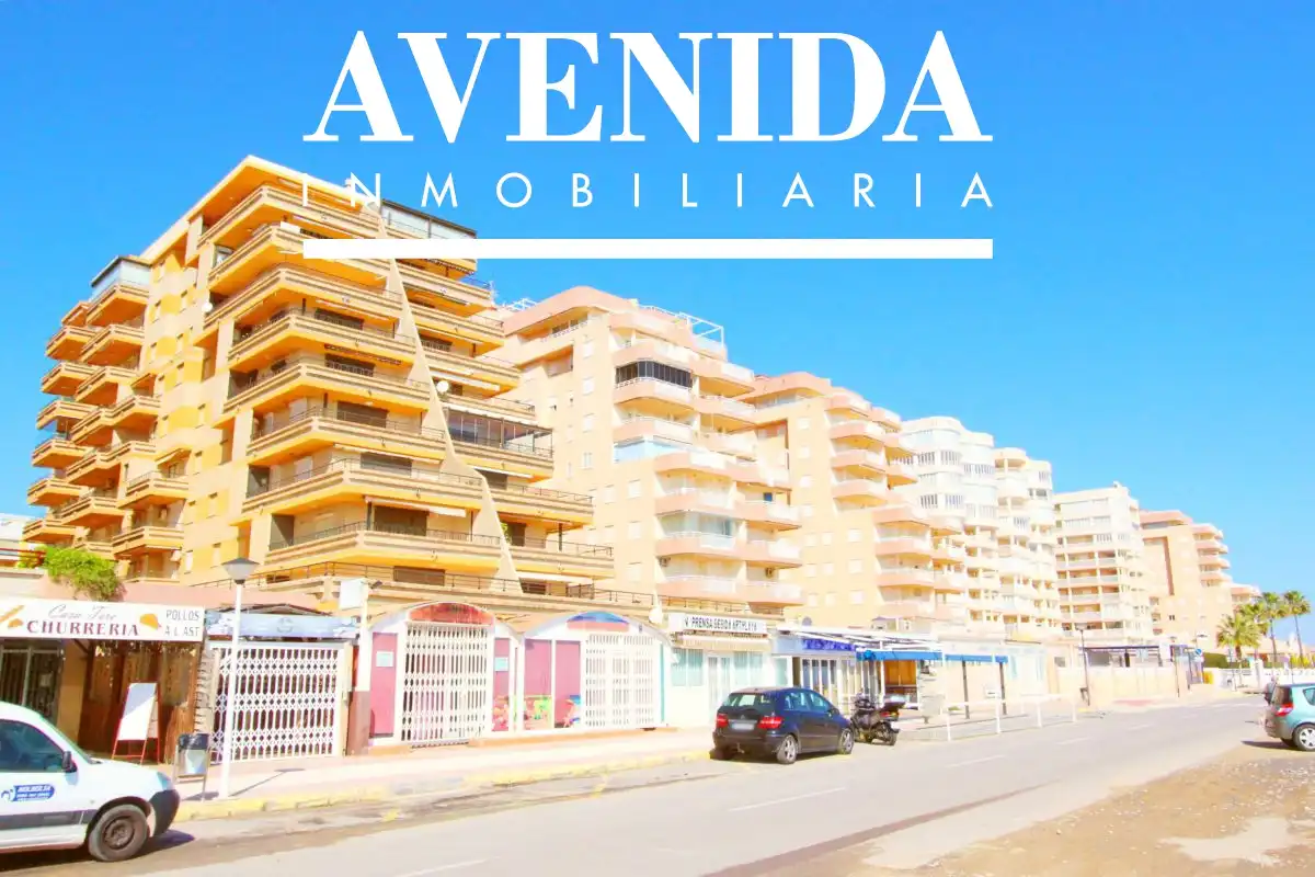 Apartamento con piscina en venta en Mediterraneo 45, imagen 3
