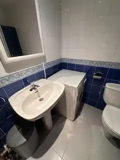Badezimmer von Wohnungen zur Miete in León Capital  mit Heizung, Parkett und Terrasse