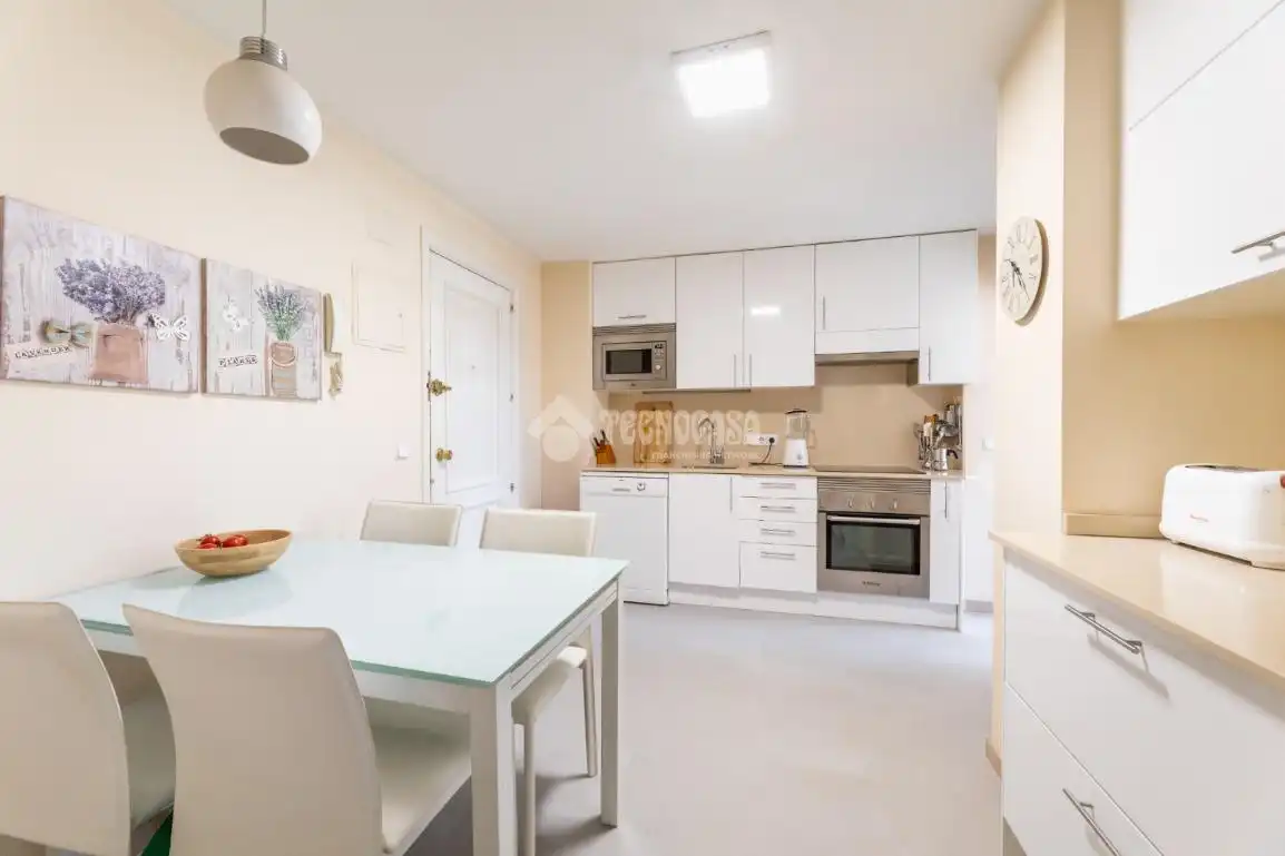 Kitchen of Flat for sale in Majadahonda  with Terrace