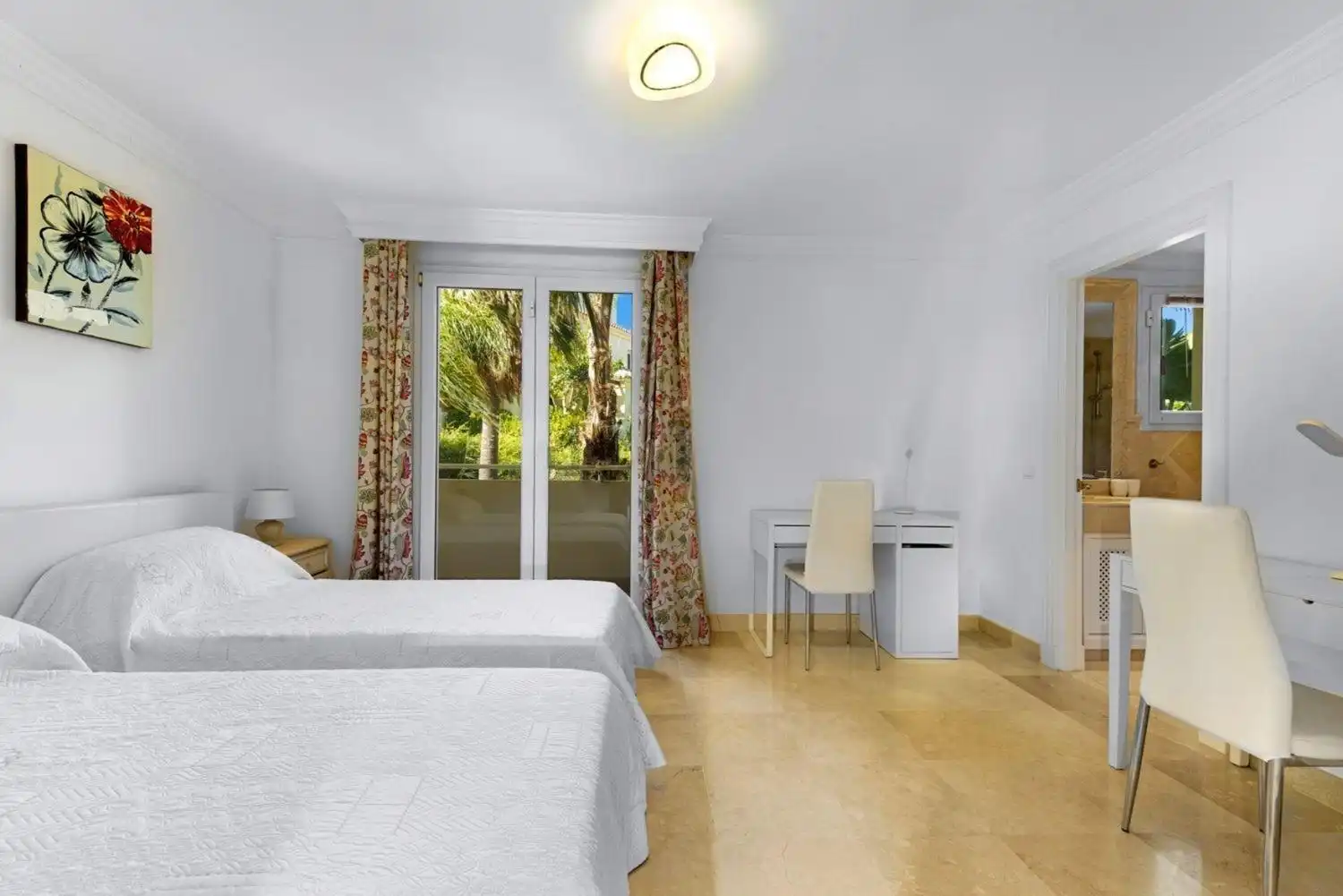 Schlafzimmer von Wohnungen zum Verkauf in Casares mit Klimaanlage, Heizung und Privatgarten