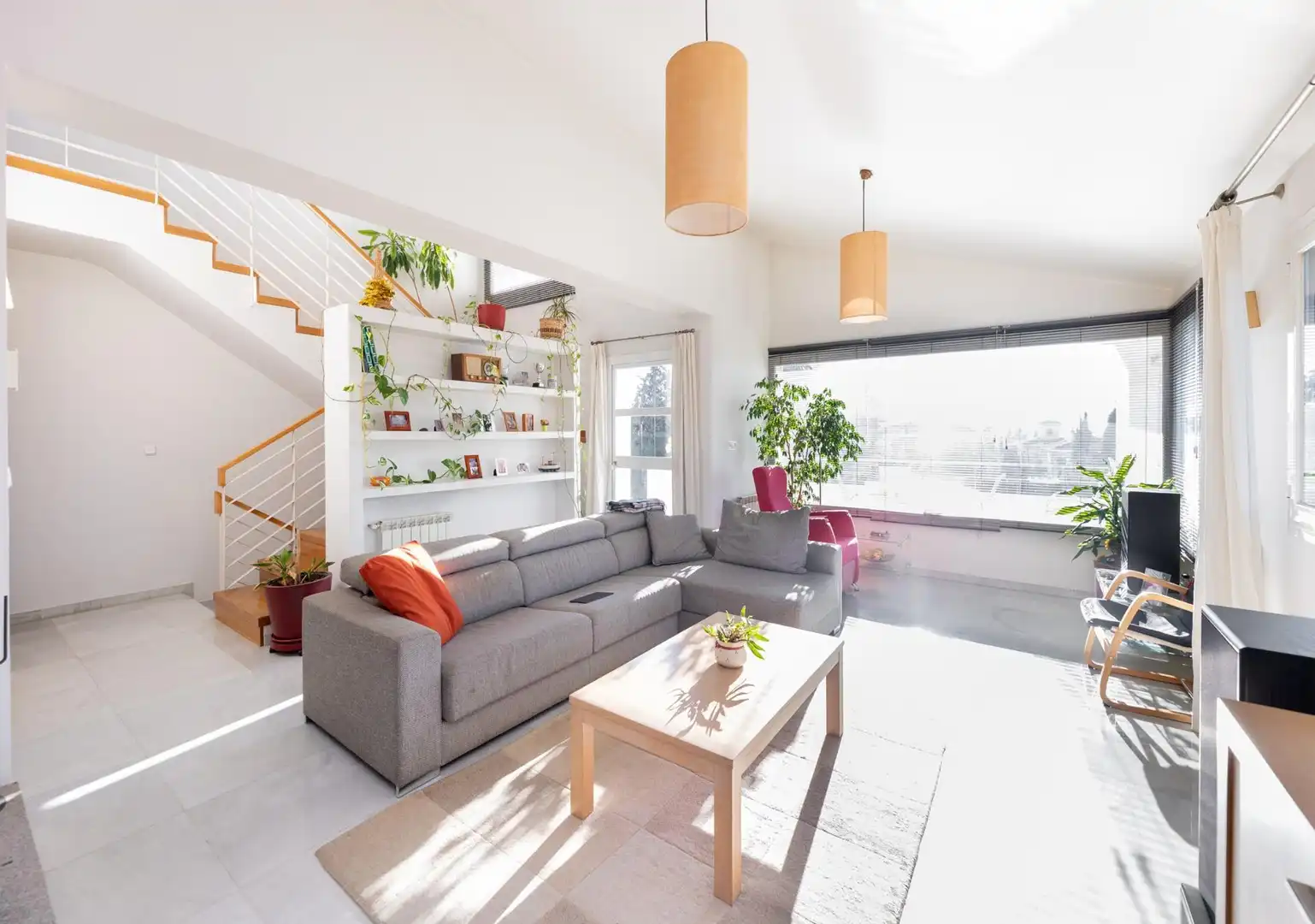 Sala de estar de Casa o chalet en venta en Cájar con Calefacción, Piscina y Alarma
